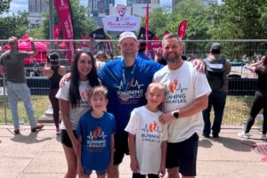 finish line family photo 3x2